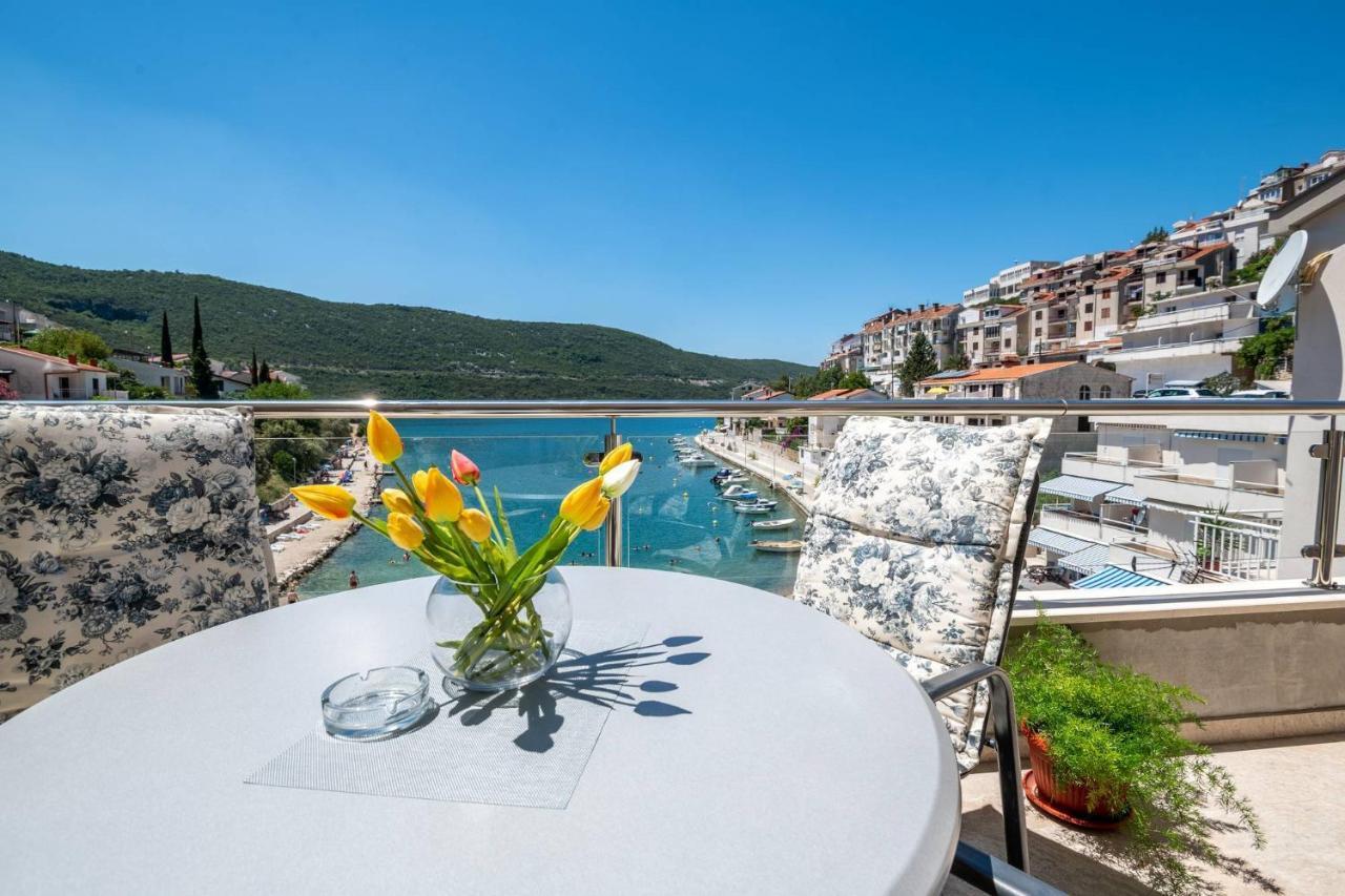 Apartmani Divna Неум Экстерьер фото