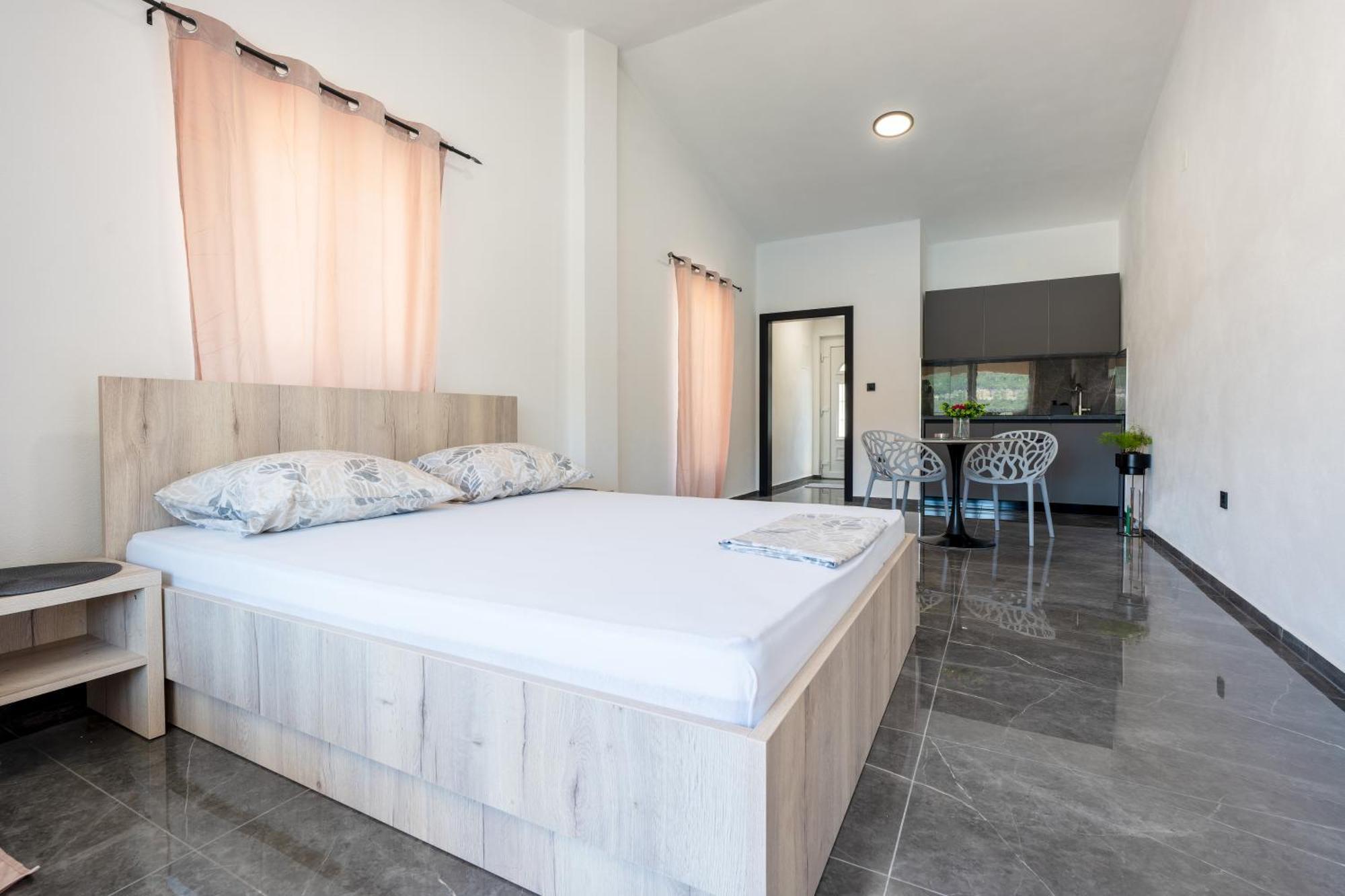 Apartmani Divna Неум Экстерьер фото