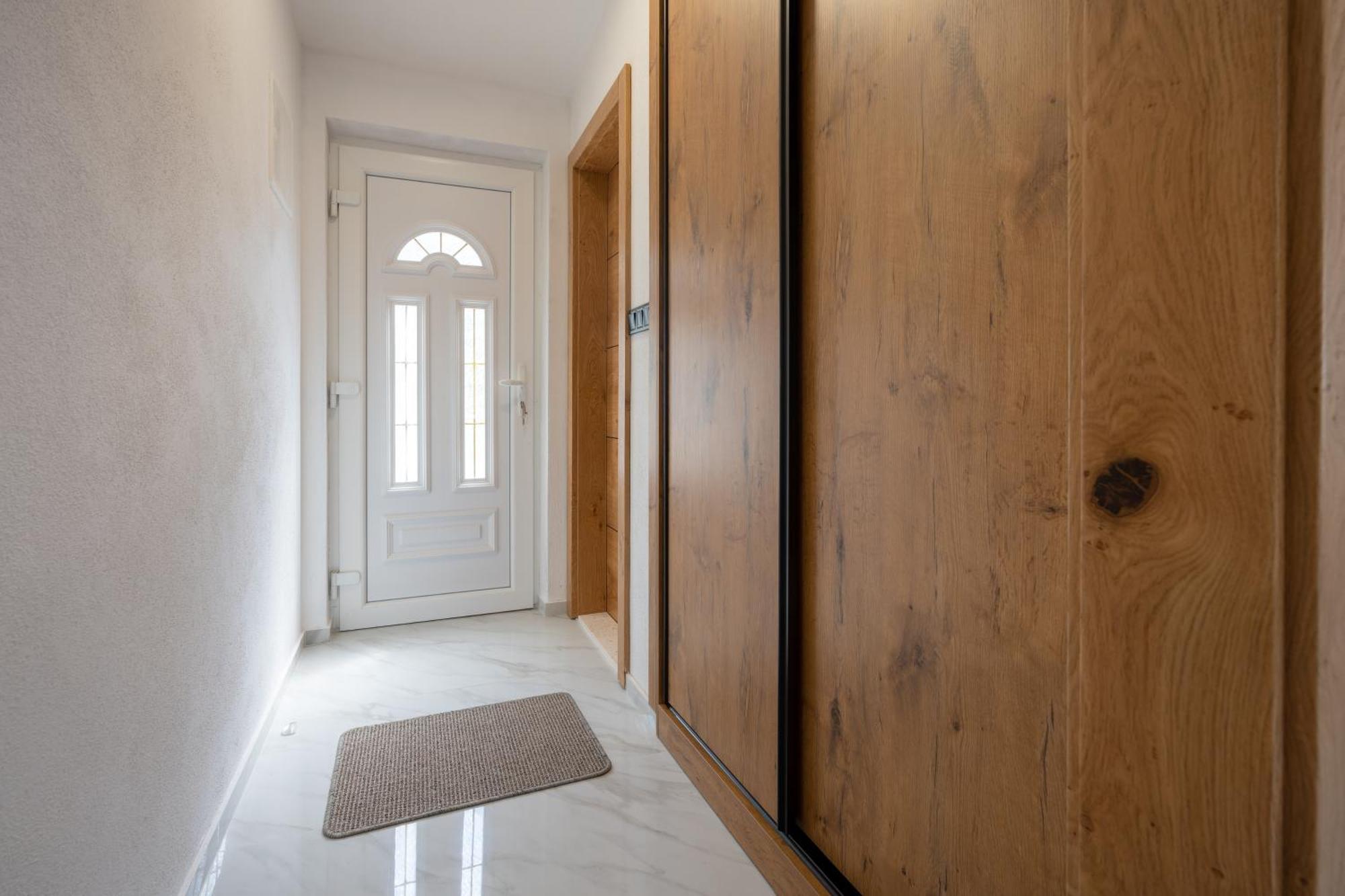 Apartmani Divna Неум Экстерьер фото